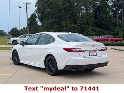 2025 Toyota Camry SE