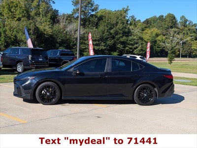 2025 Toyota Camry SE