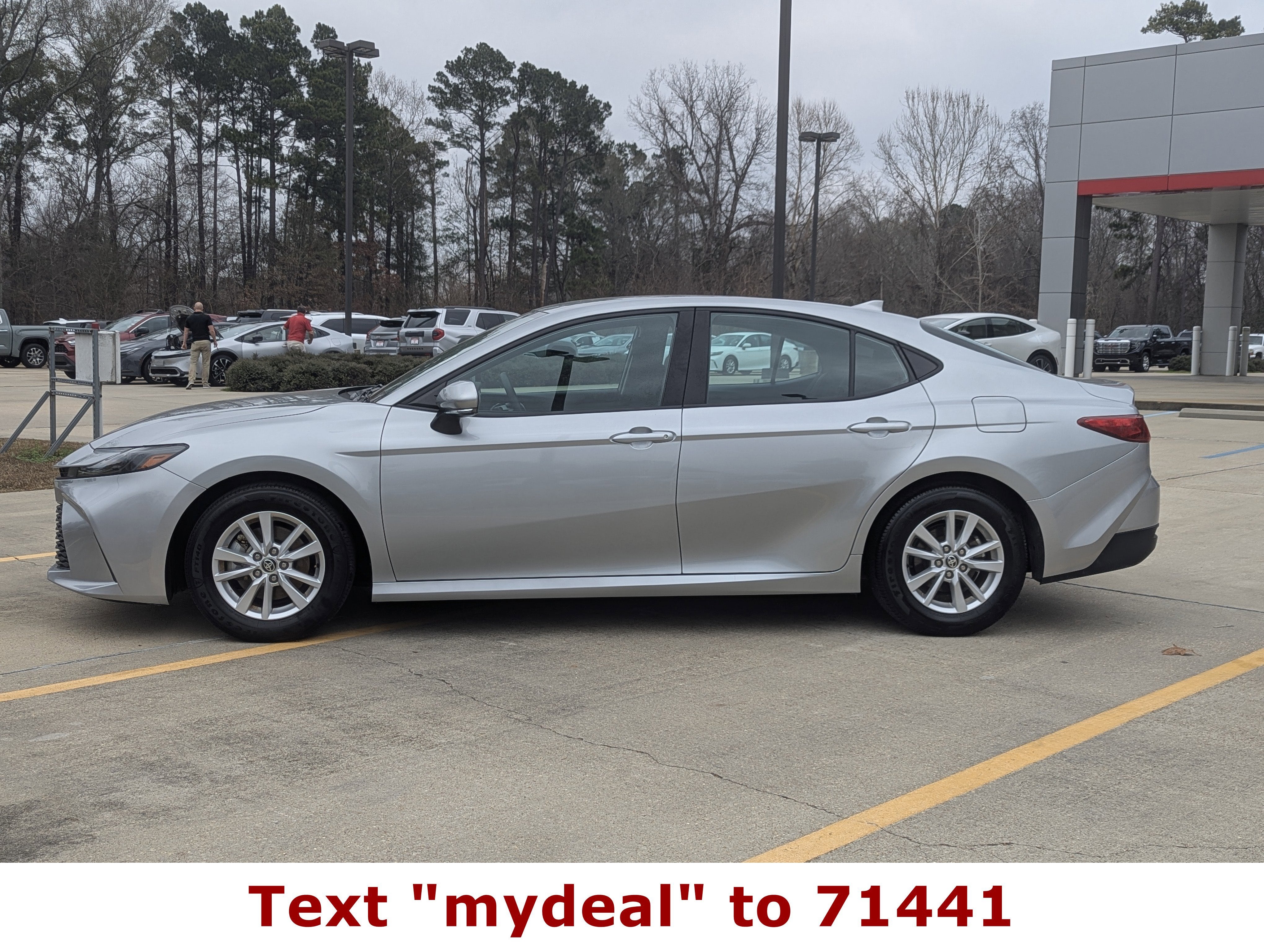 2025 Toyota Camry LE