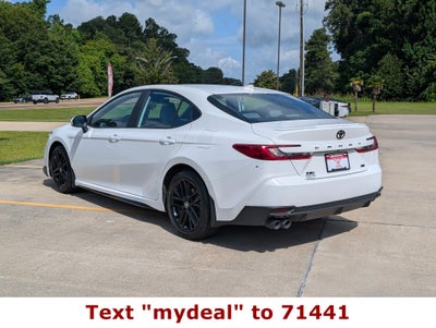 2025 Toyota Camry SE