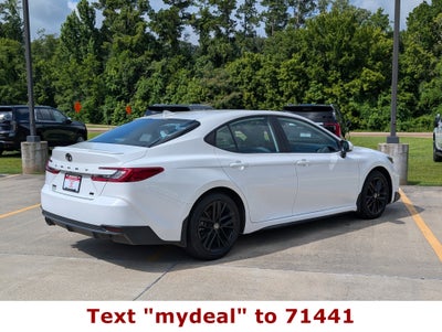 2025 Toyota Camry SE