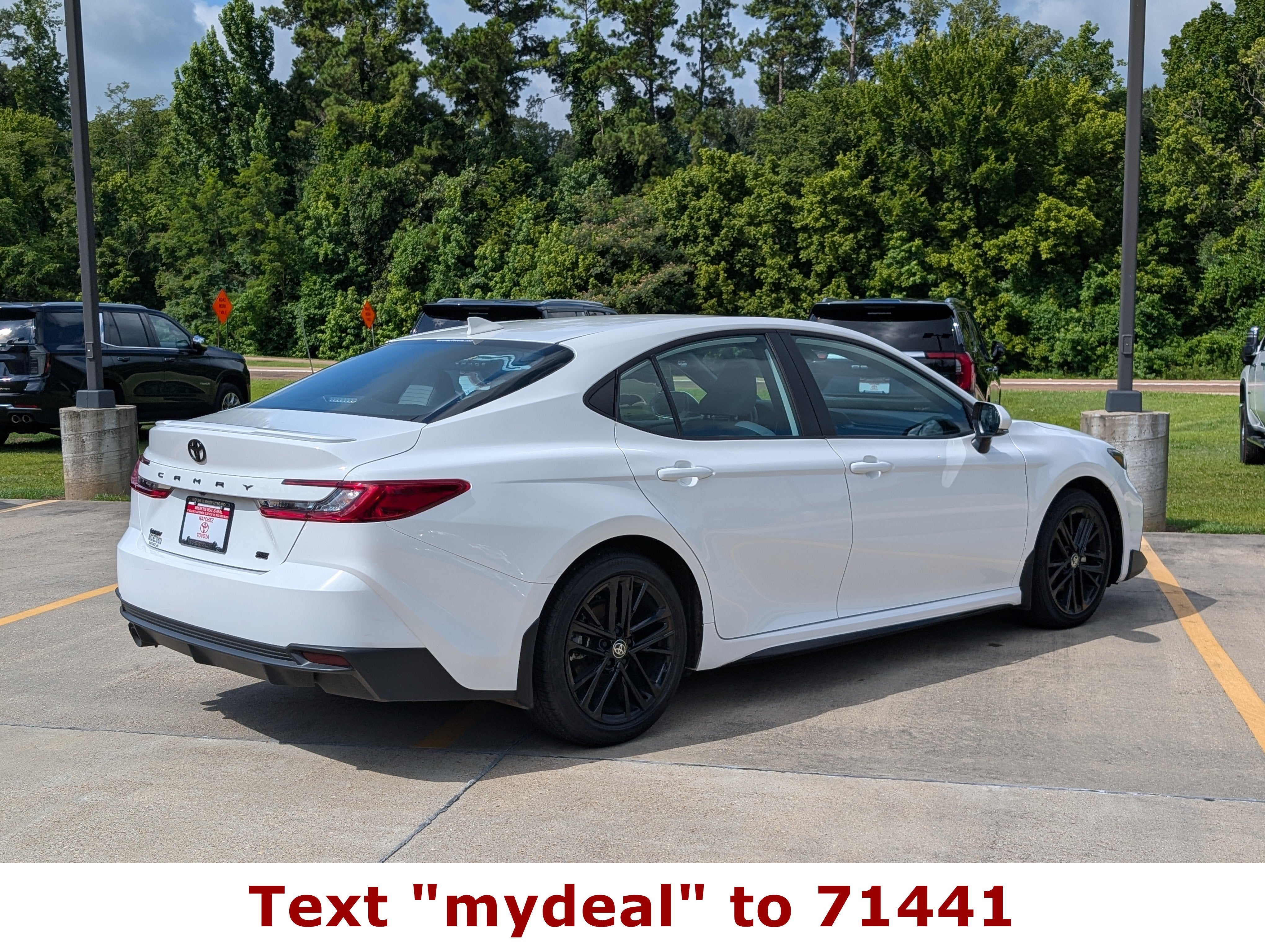 2025 Toyota Camry SE