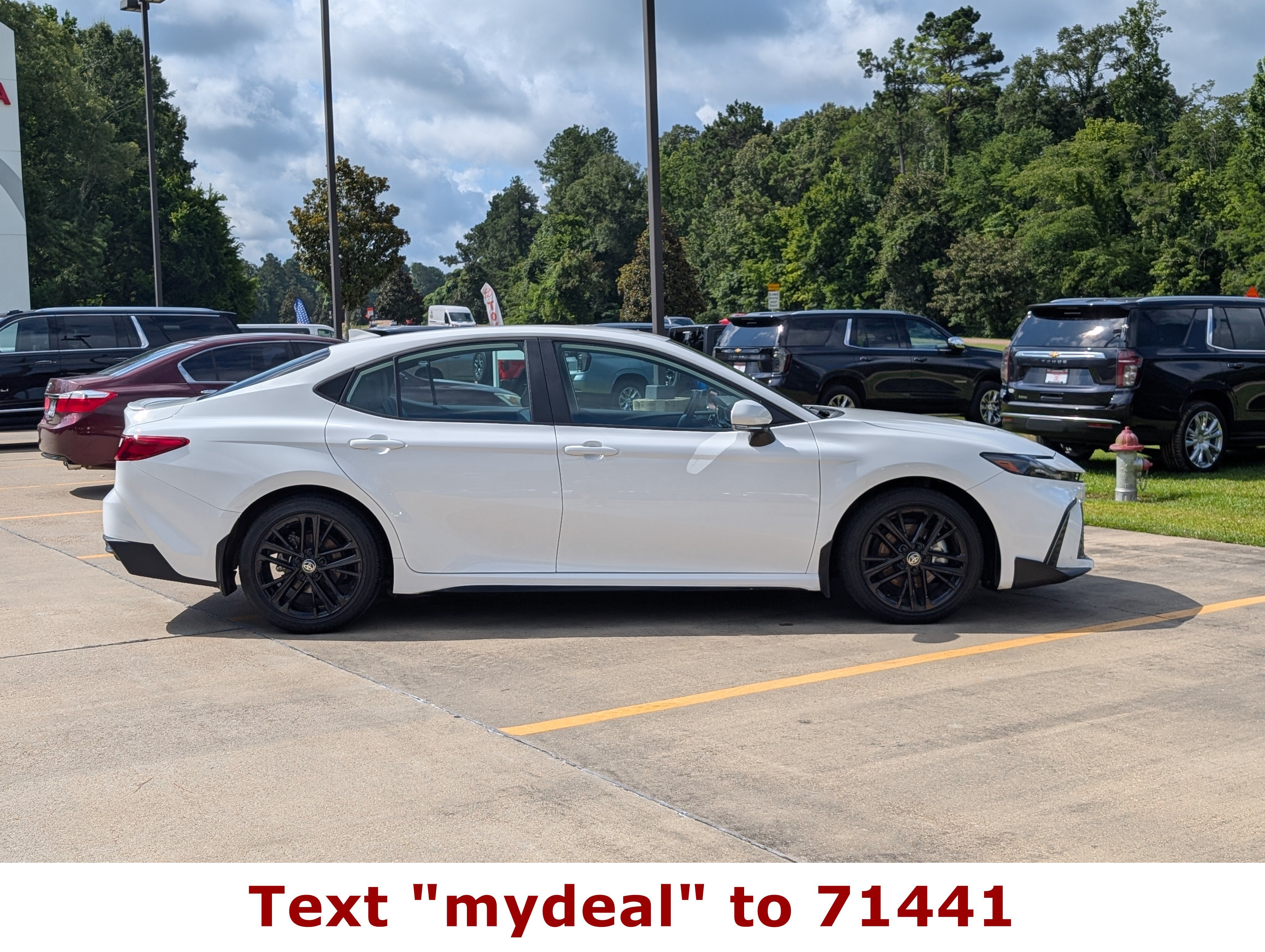 2025 Toyota Camry SE
