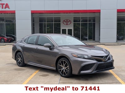 2024 Toyota Camry SE