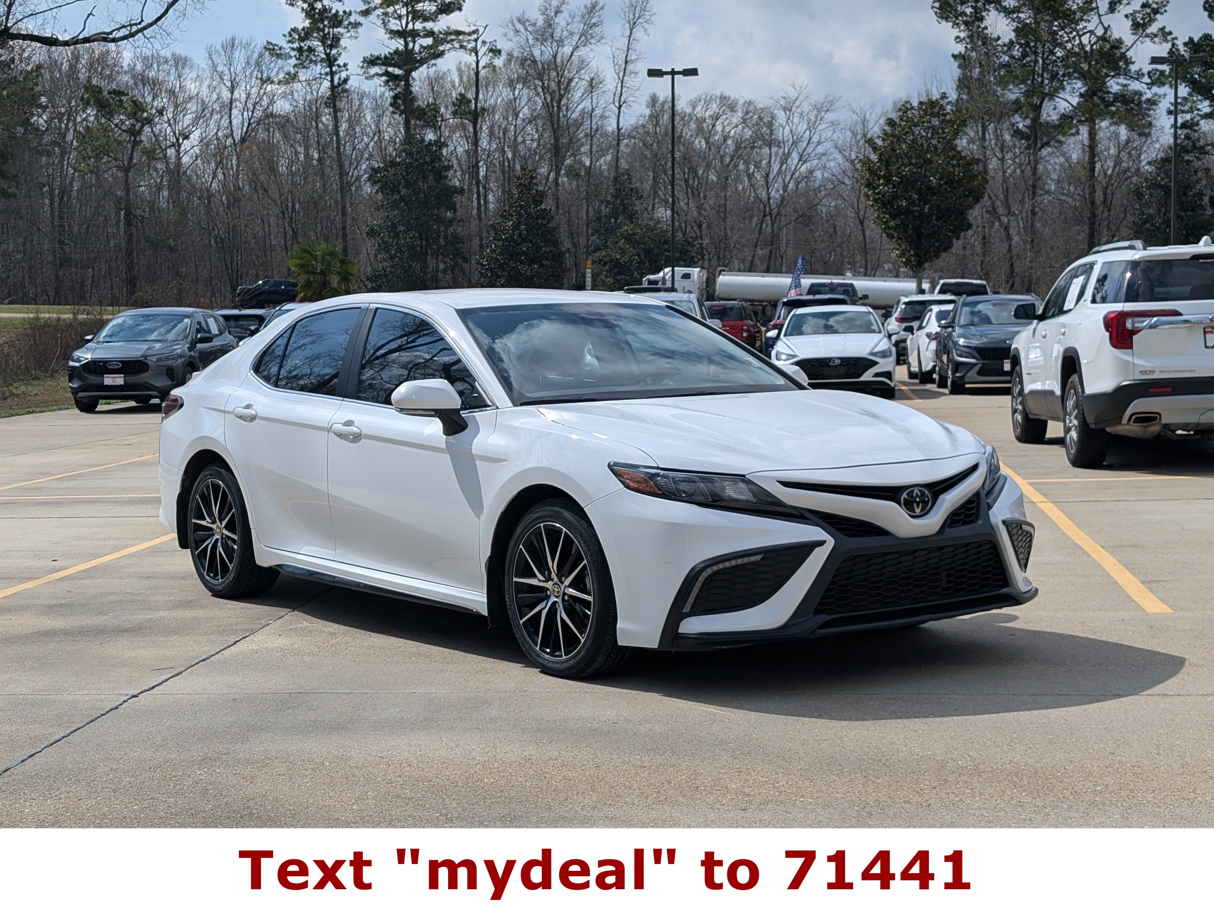 2024 Toyota Camry SE