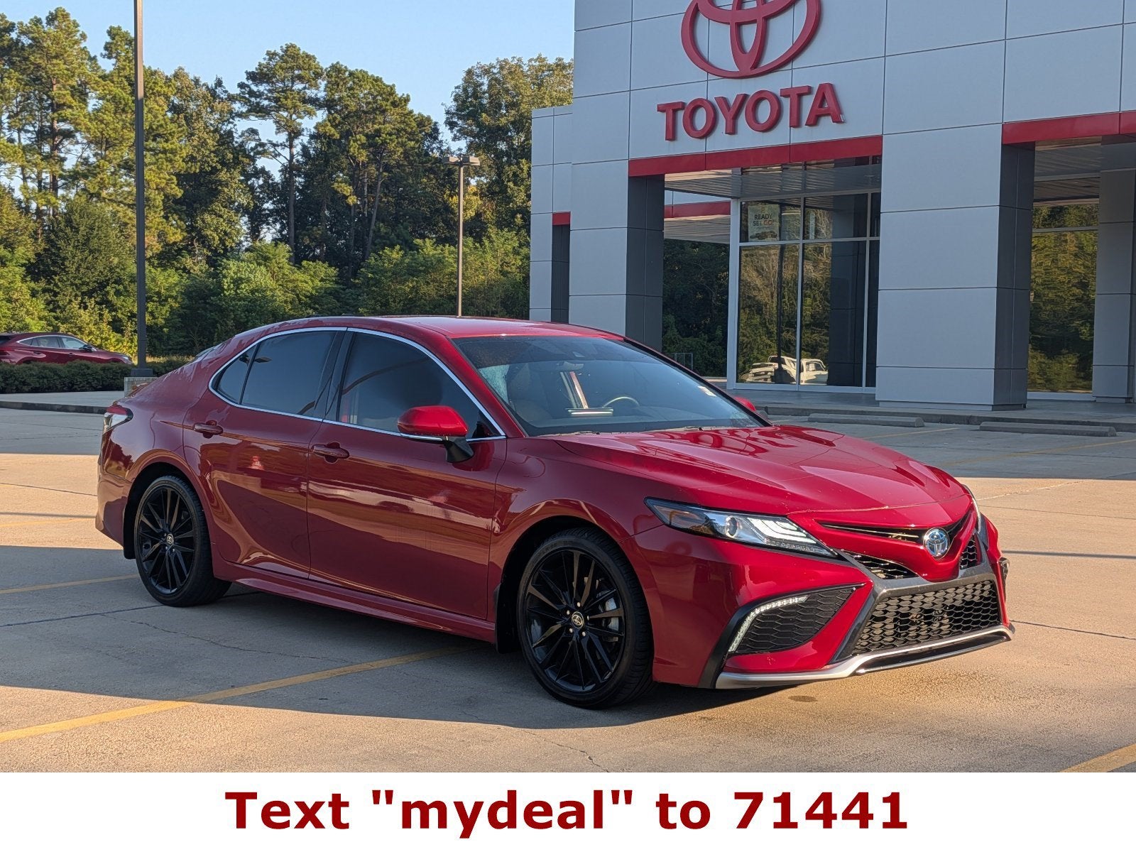 2024 Toyota Camry Hybrid XSE