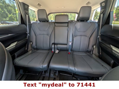 2026 INFINITI QX60 LUXE