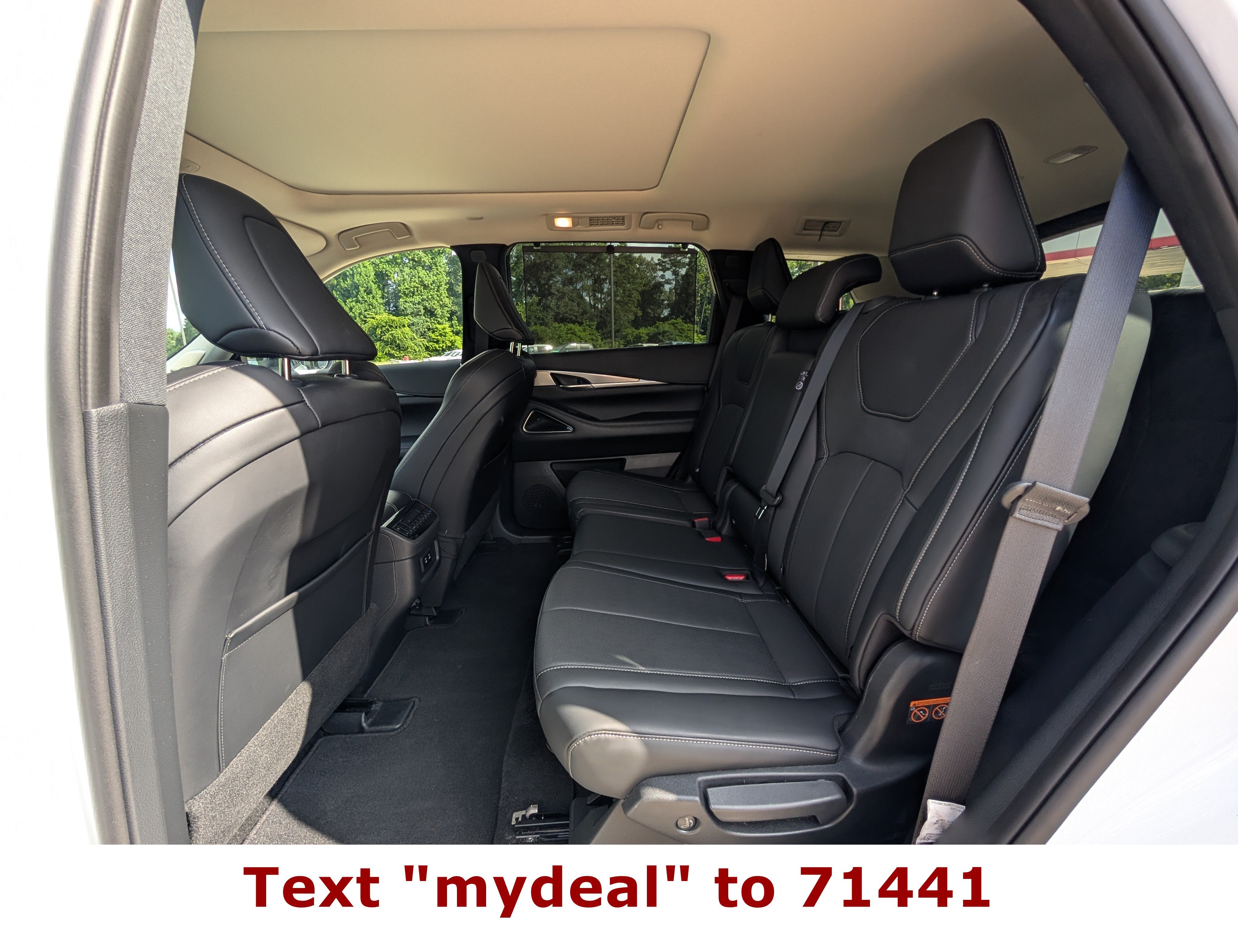 2026 INFINITI QX60 LUXE