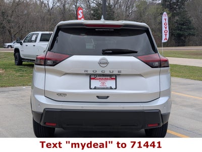 2025 Nissan Rogue SV