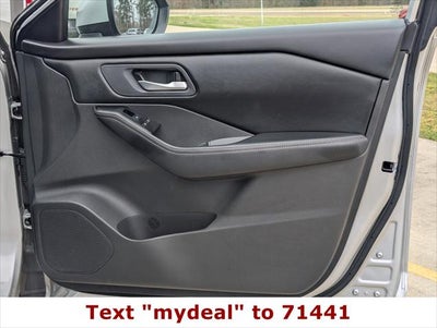 2025 Nissan Rogue SV