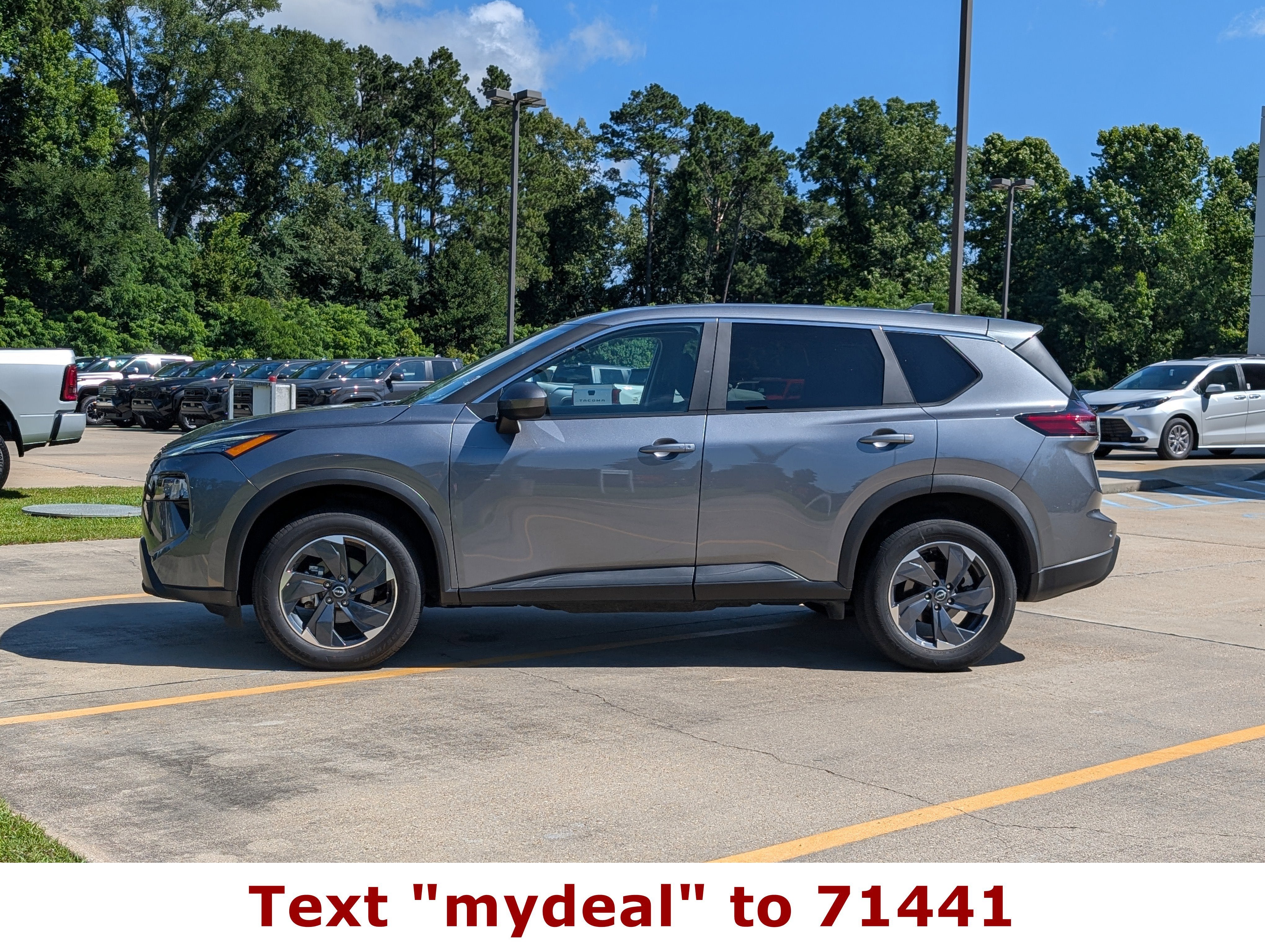2025 Nissan Rogue SV