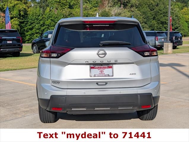 2025 Nissan Rogue SV