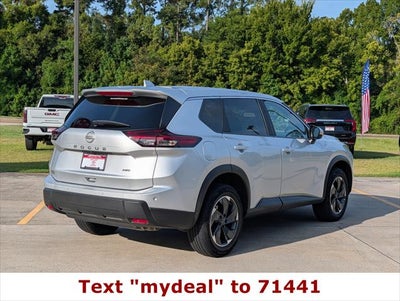 2025 Nissan Rogue SV