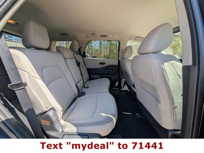 2025 Nissan Pathfinder SV