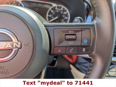 2025 Nissan Pathfinder SV