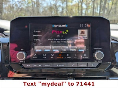 2025 Nissan Pathfinder SV