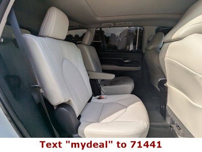 2025 Toyota Grand Highlander Base