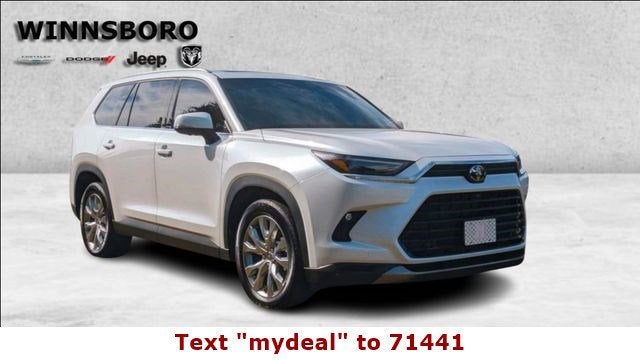 2025 Toyota Grand Highlander Base