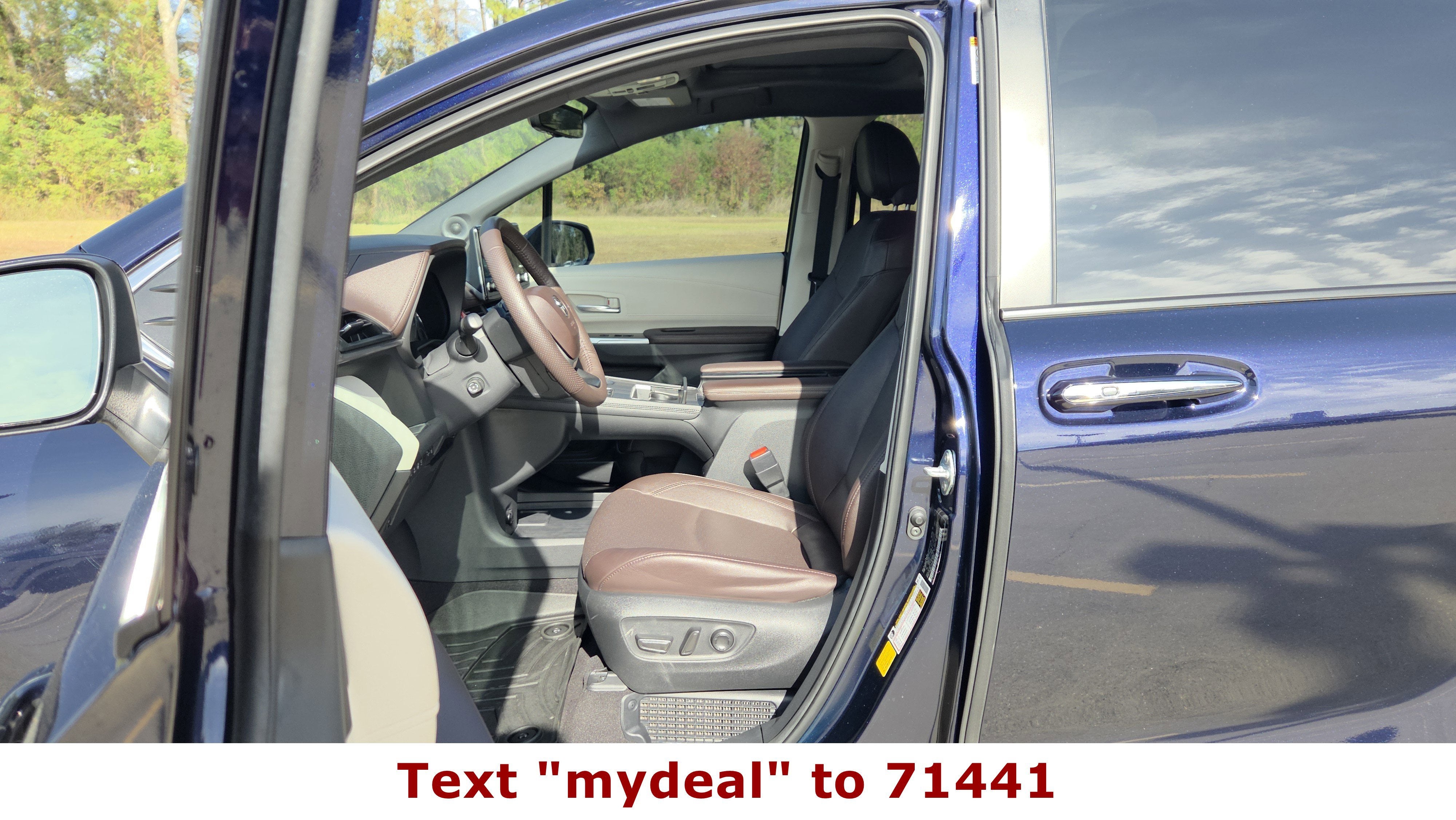 2023 Toyota Sienna Platinum