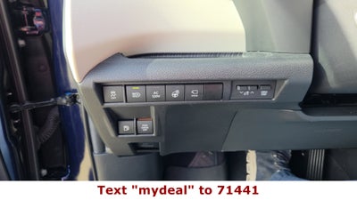 2023 Toyota Sienna Platinum