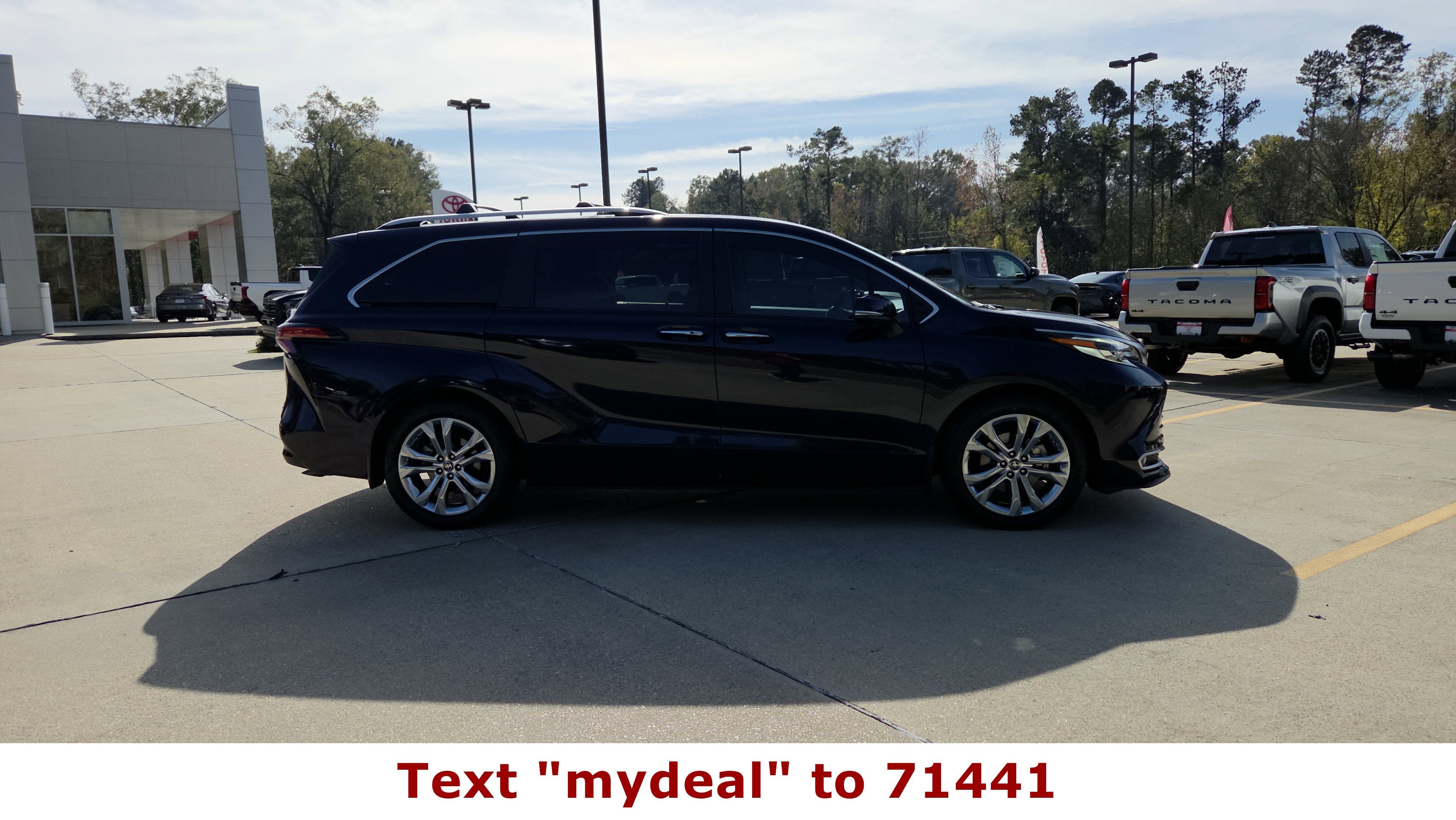 2023 Toyota Sienna Platinum