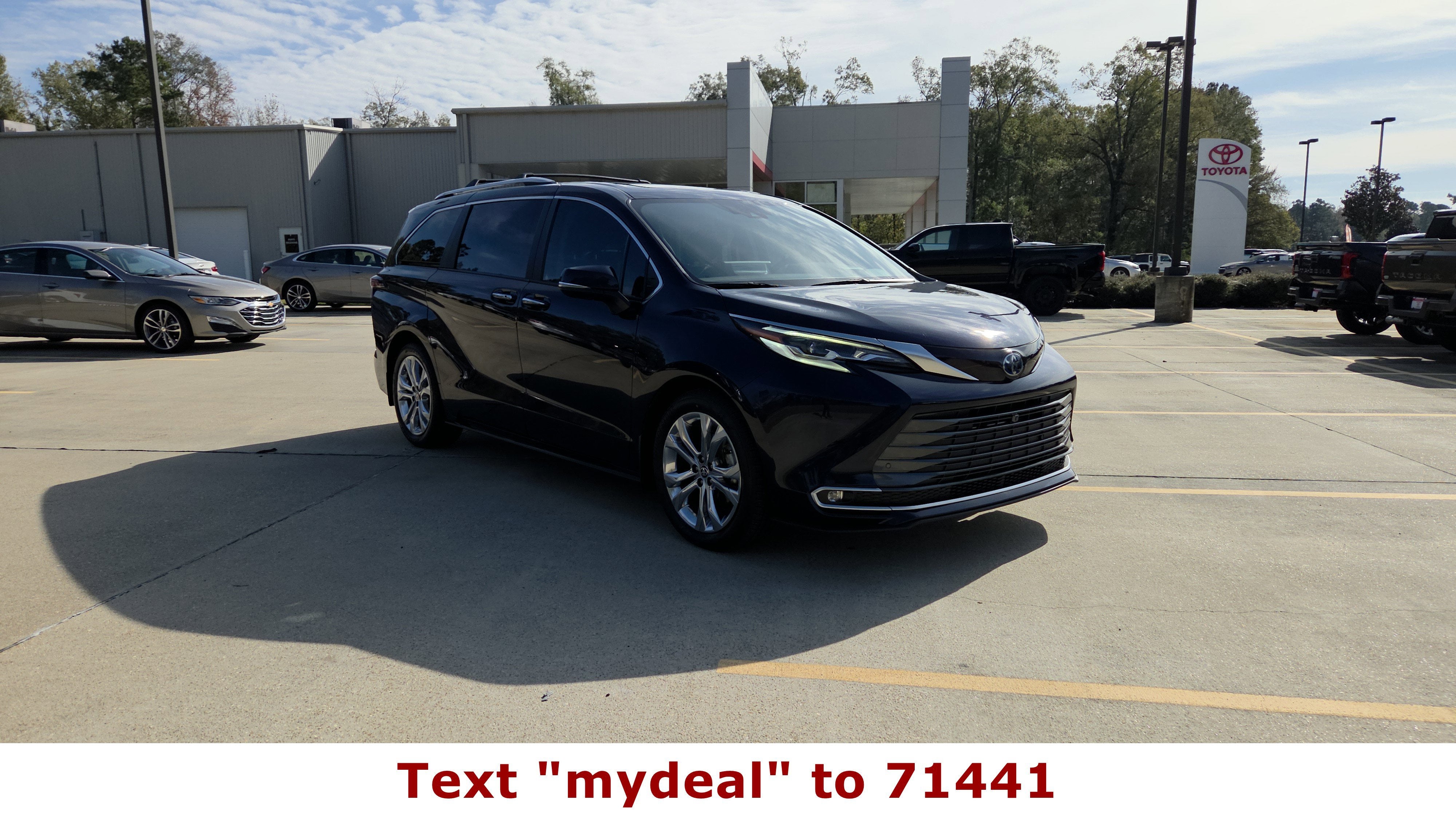 2023 Toyota Sienna Platinum