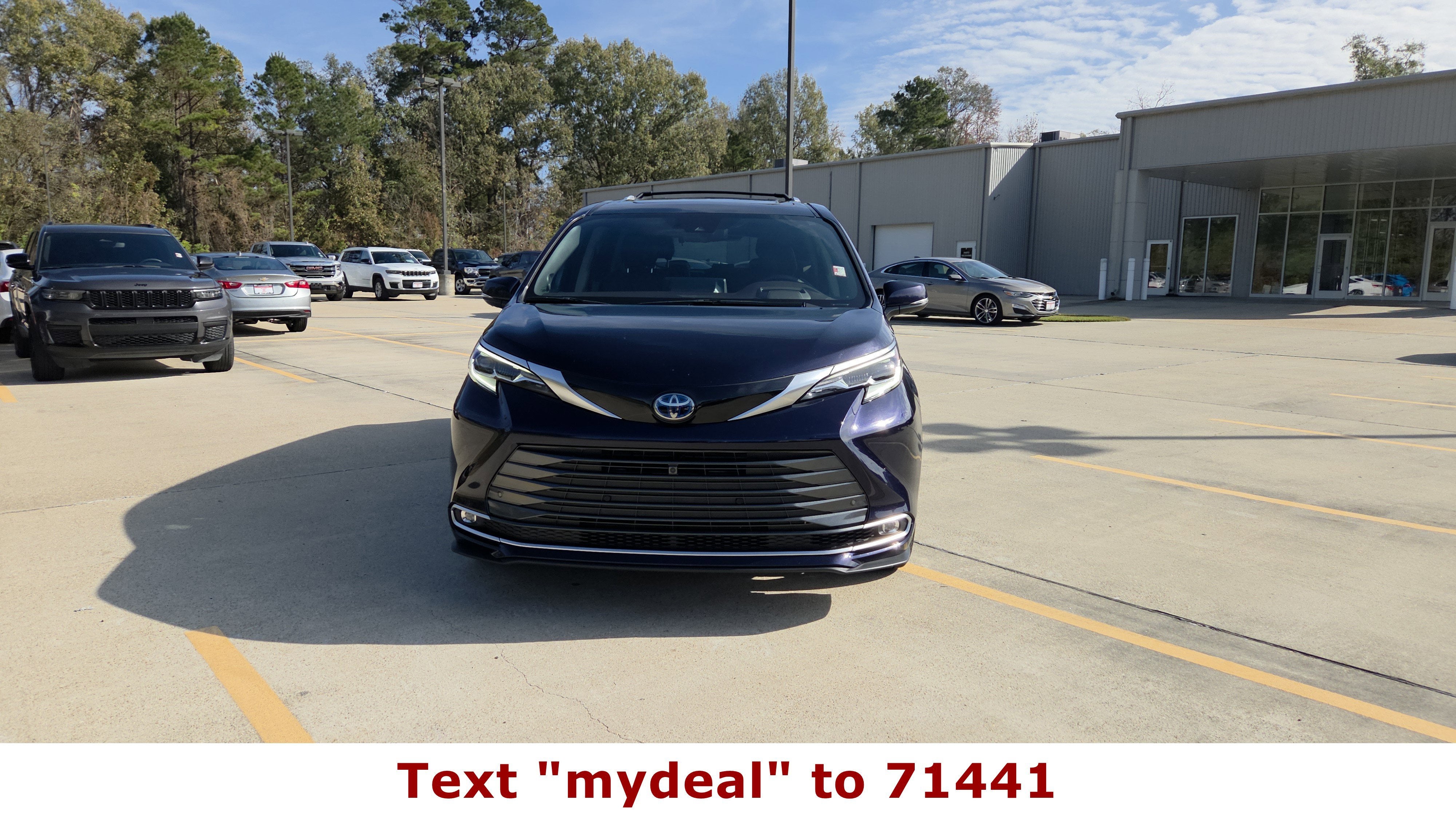 2023 Toyota Sienna Platinum