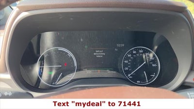 2023 Toyota Sienna Platinum