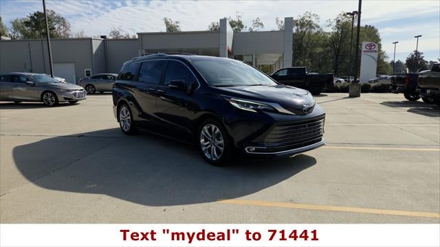 2023 Toyota Sienna Platinum