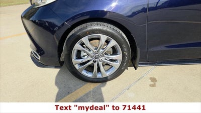 2023 Toyota Sienna Platinum