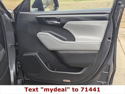 2022 Toyota Highlander XLE