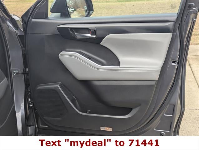 2022 Toyota Highlander XLE