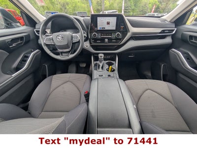 2025 Toyota Highlander LE