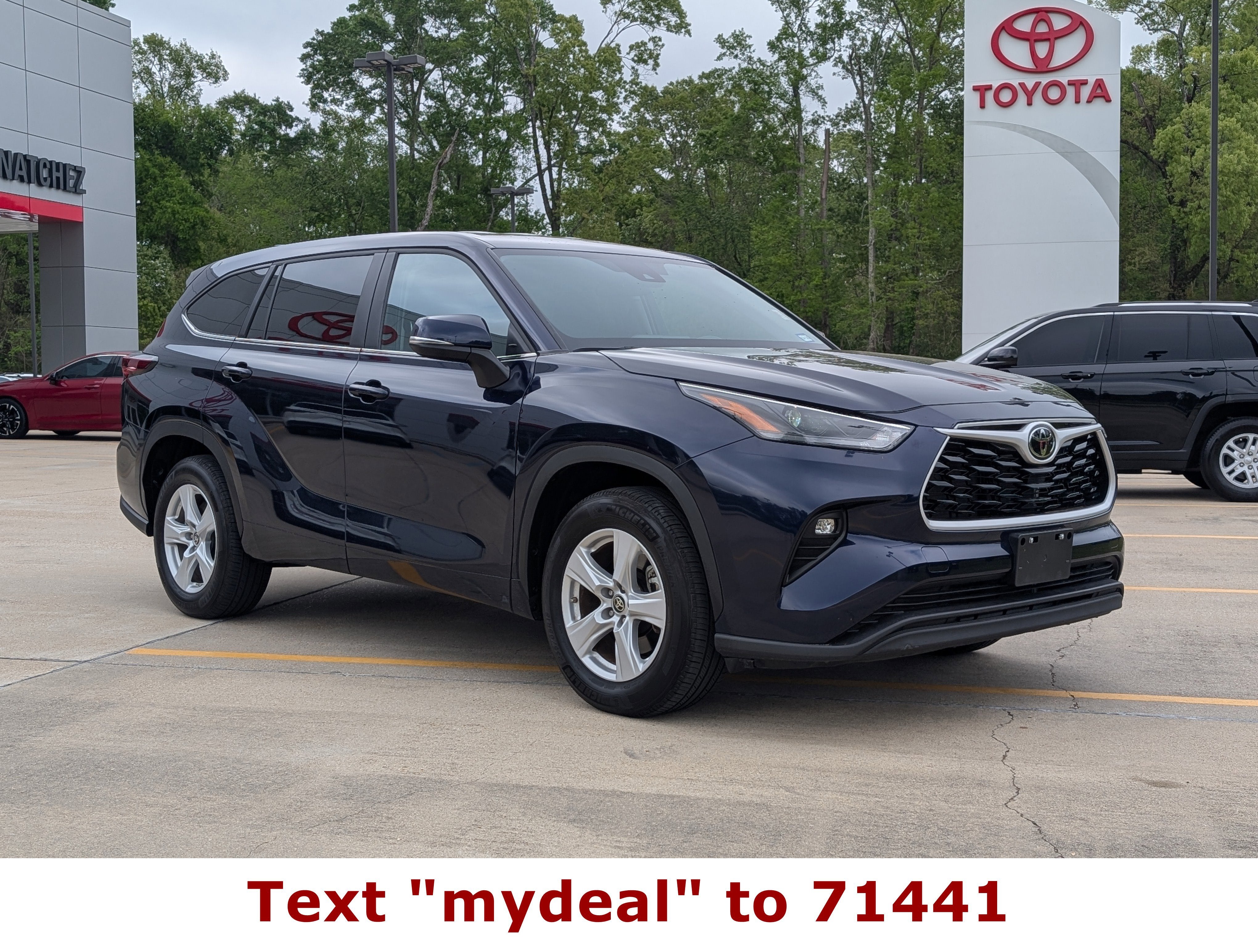 2025 Toyota Highlander LE