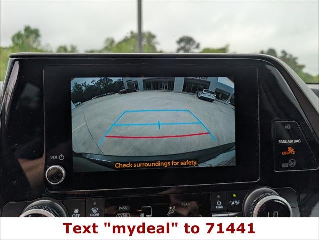 2025 Toyota Highlander LE