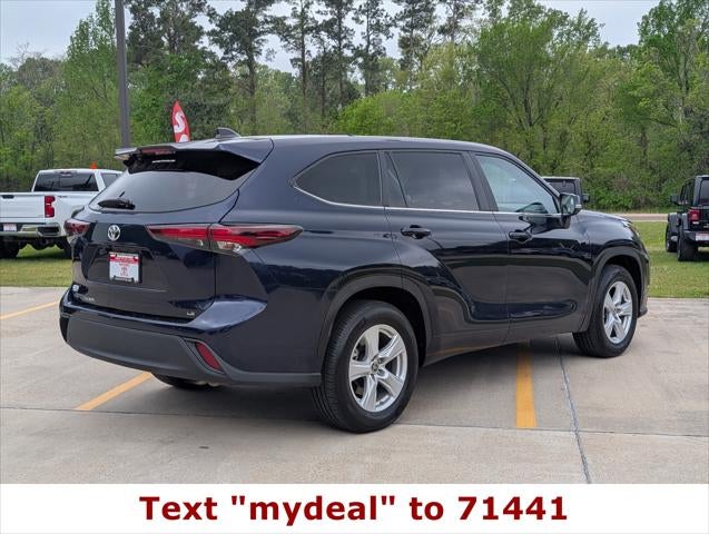 2025 Toyota Highlander LE