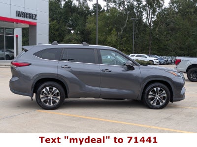 2023 Toyota Highlander XLE