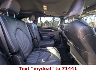 2024 Toyota Highlander LE