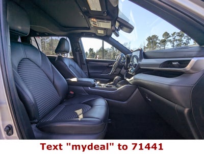 2024 Toyota Highlander LE