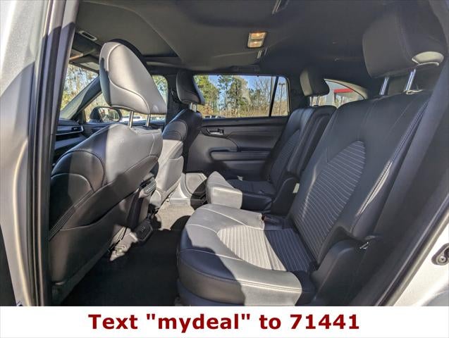 2024 Toyota Highlander LE