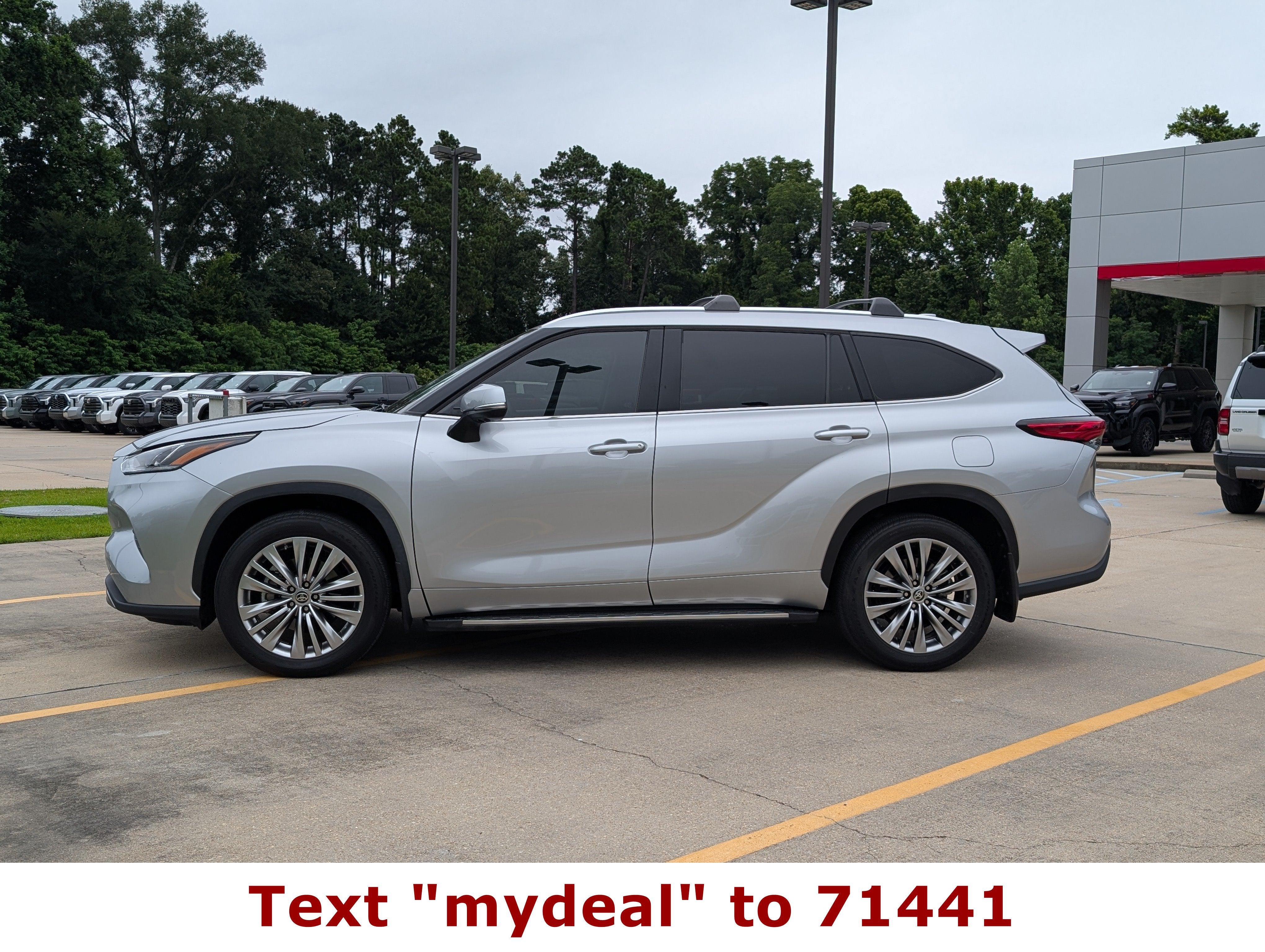 2023 Toyota Highlander Platinum