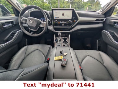 2023 Toyota Highlander Platinum