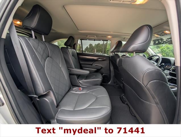 2023 Toyota Highlander Platinum