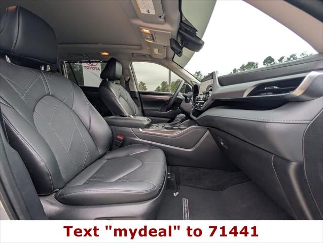 2023 Toyota Highlander Platinum