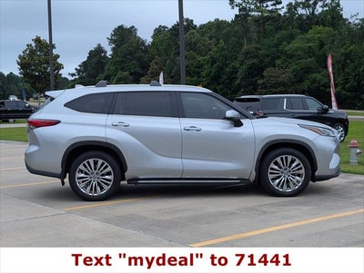 2023 Toyota Highlander Platinum