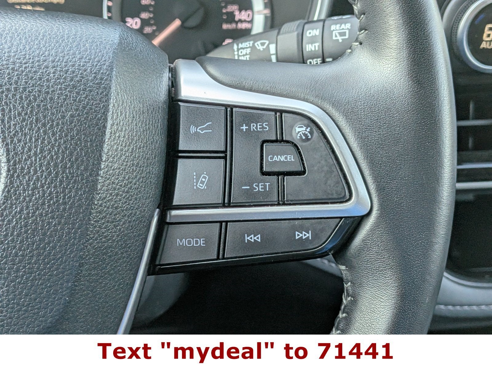 2025 Toyota Highlander XLE