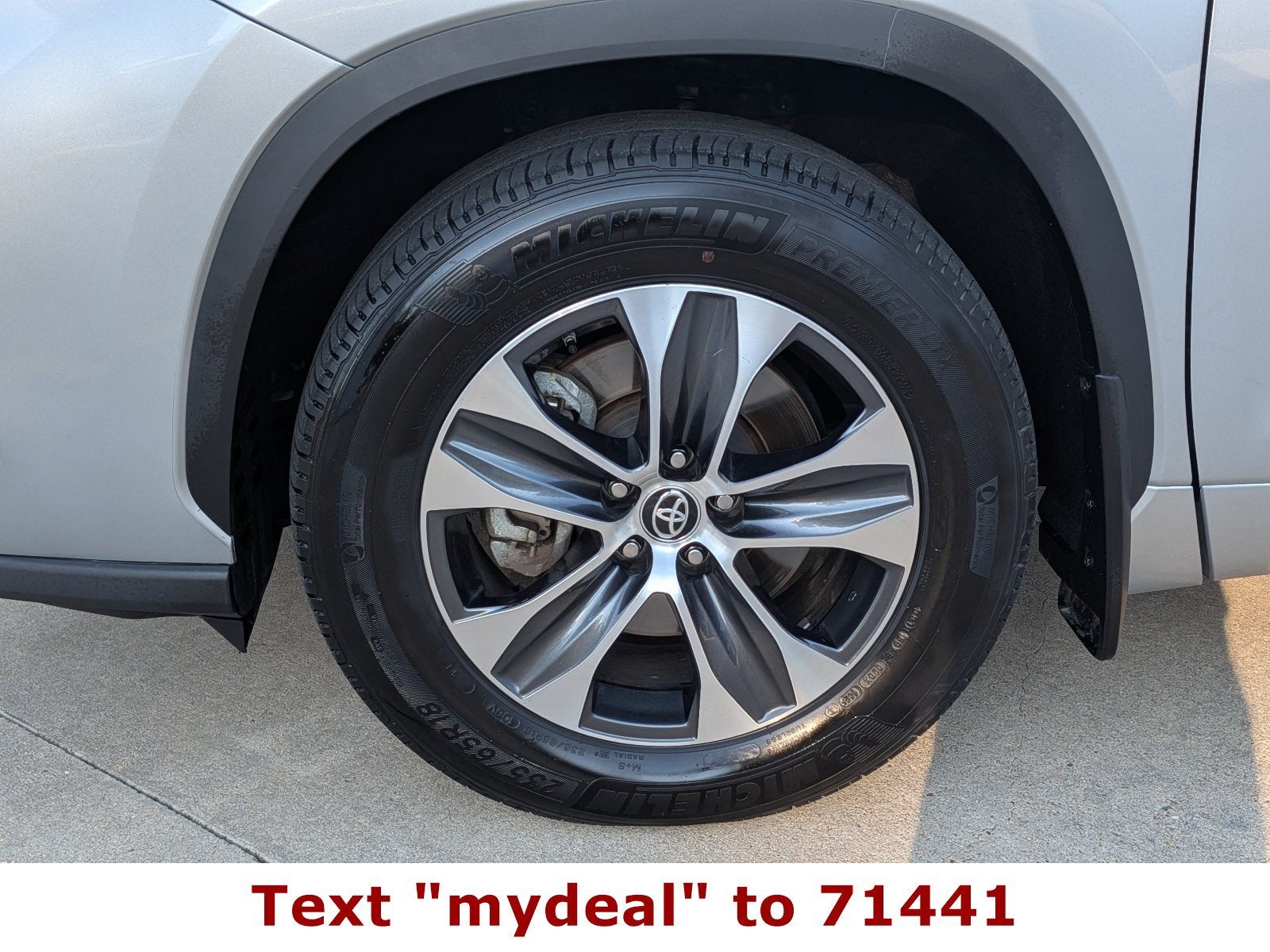 2025 Toyota Highlander XLE