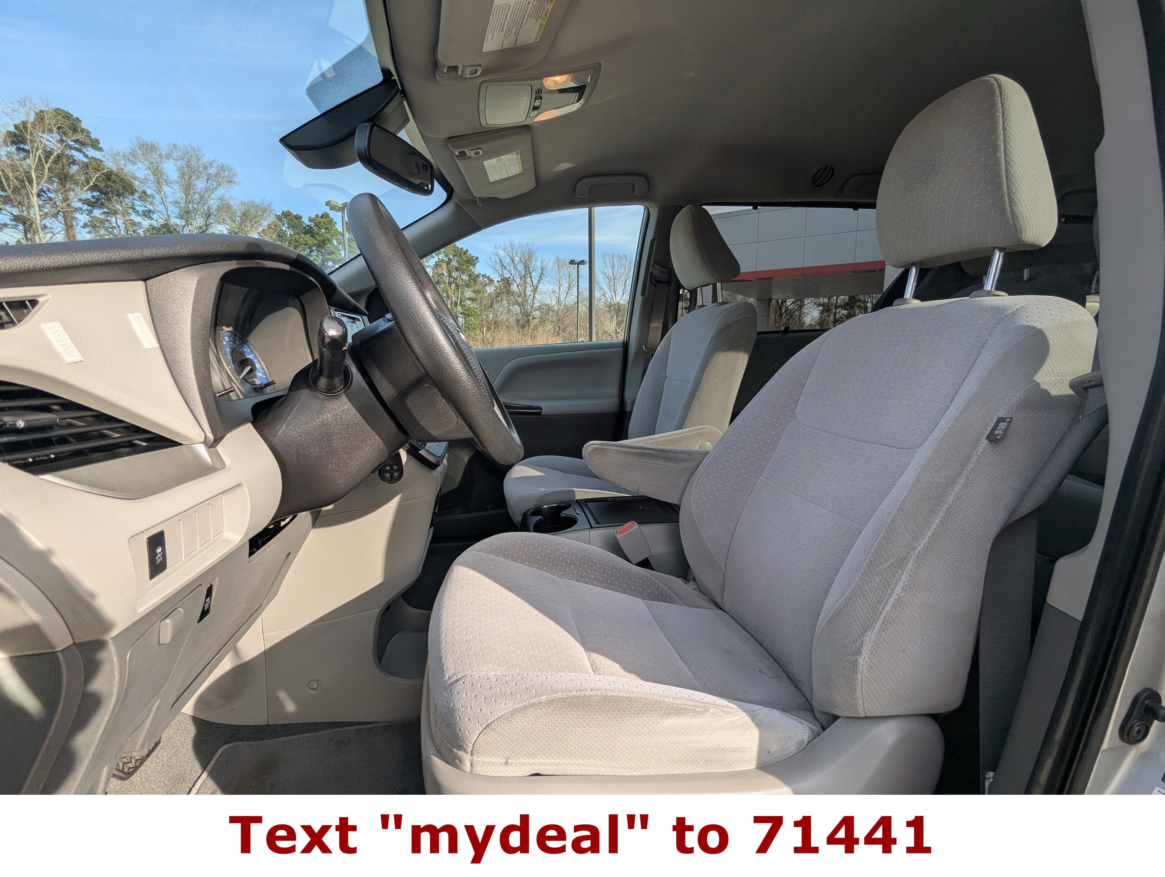 2020 Toyota Sienna LE