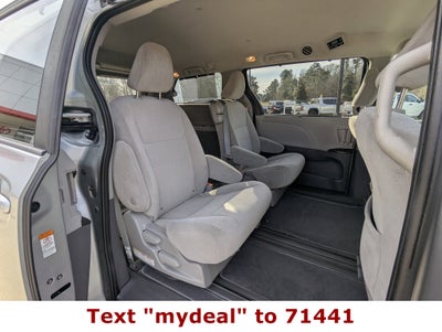 2020 Toyota Sienna LE