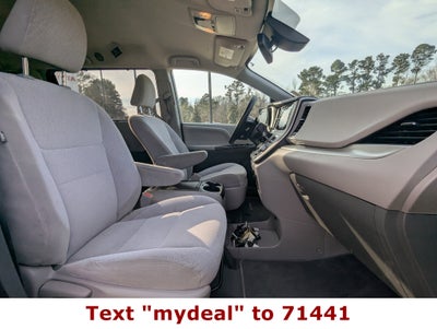 2020 Toyota Sienna LE